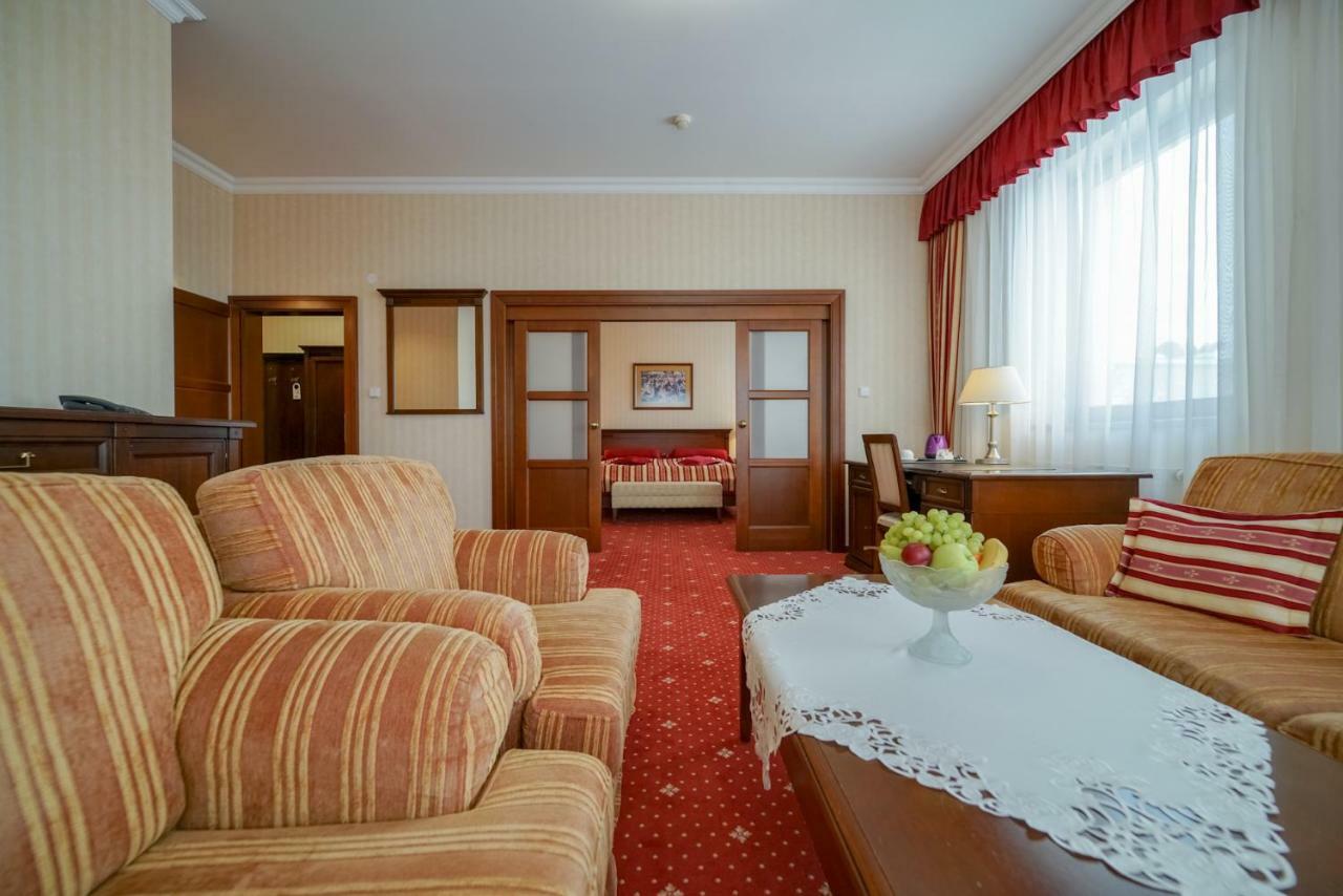 Grand Hotel Bellevue Vysoké Tatry エクステリア 写真